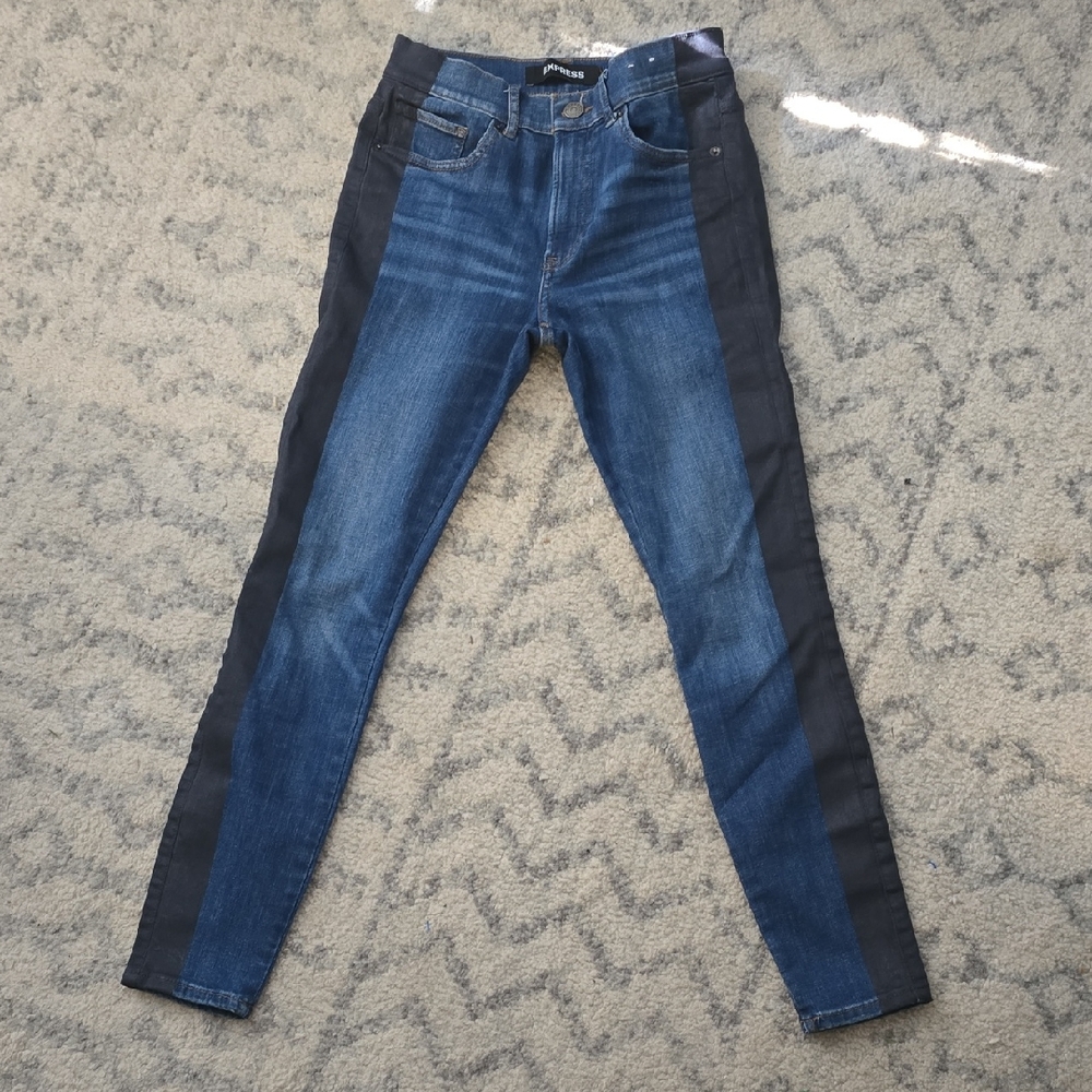 Express Women's Blue Tuxedo Striped Skinny Jeans